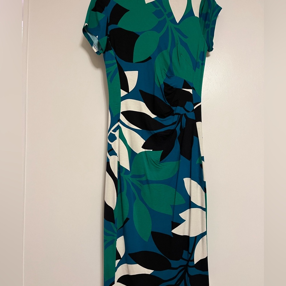 Elegant Green and Black Floral Dress